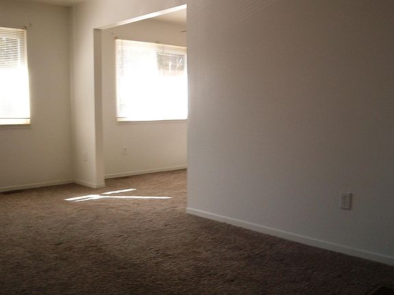 5th image of 8464 Pineview Lake Ct