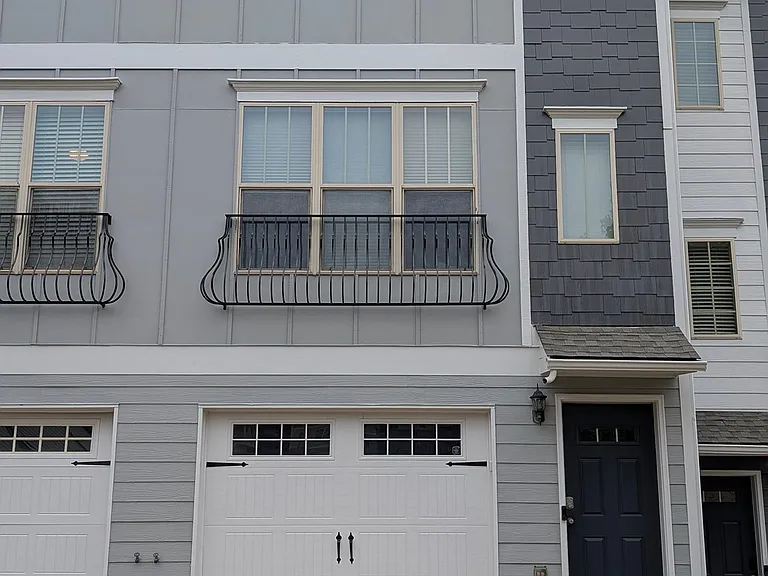 1625 Liberty Pkwy NW — Photo 1