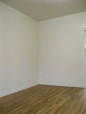 Rented by Tower Brokerage | media 10