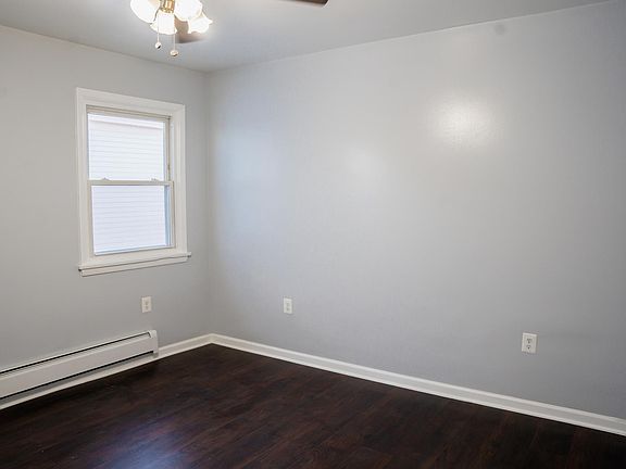 3rd image of 368 Washington Ave Floor 2