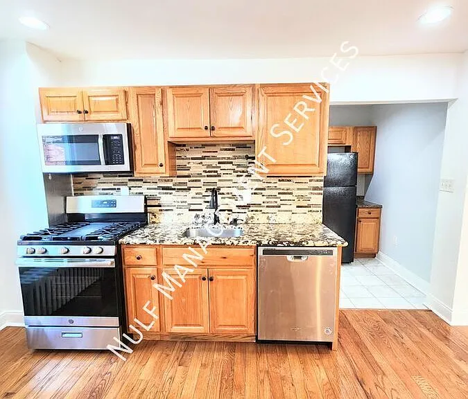 930 Portland St #2 — Photo 1