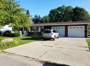 317 Julie Ct, Waterloo, IA 50702