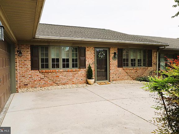 2nd image of 1025 Matthew Ct