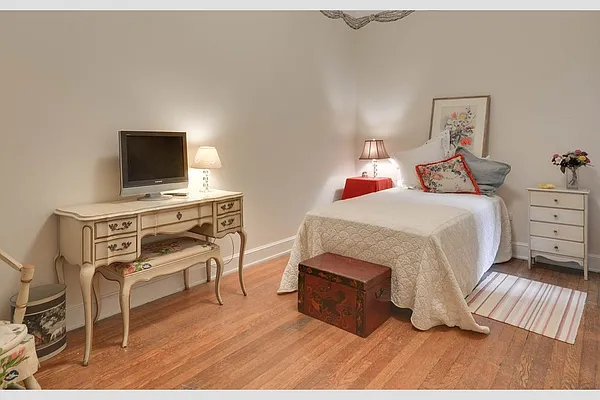 Sold by Stribling | media 10