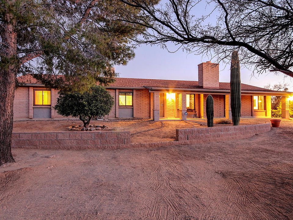 1st image of 9800 N Calle Solano