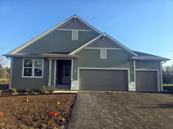 1514 Creekwood Dr, New Richmond, WI 54017