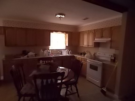 5th image of 2408 Westgate Pkwy