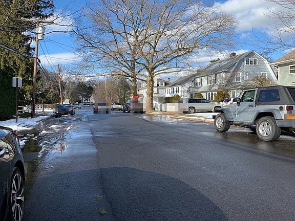 4th image of 26 Adams St