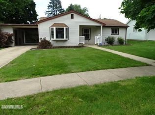 111 N Westwood Ave, Freeport, IL 61032