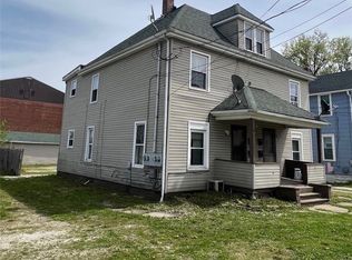 73 15th St NW, Barberton, OH 44203
