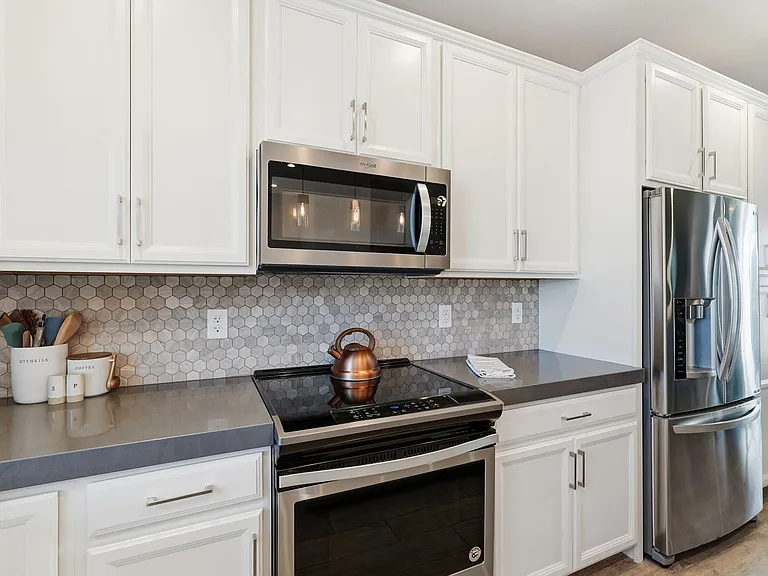820 N 8th Ave #17 — Photo 12