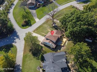 9205 Windsor Park Dr, Louisville, KY