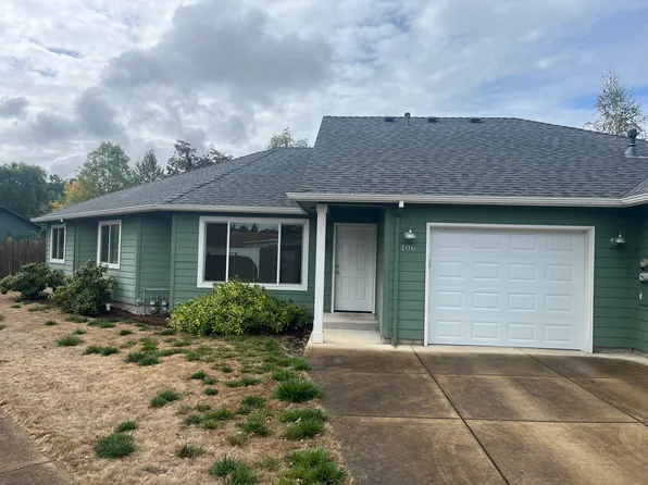 106 Webb St, Silverton, OR 97381