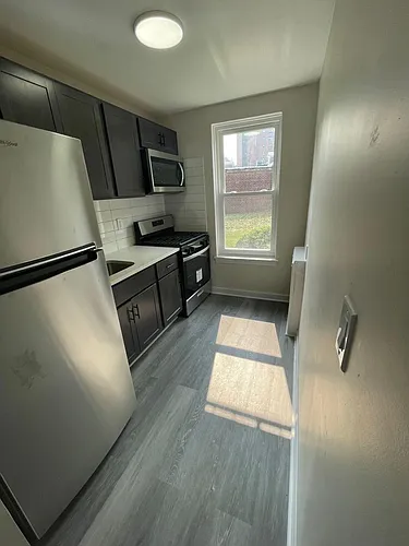 677 Park Ave Photo 1
