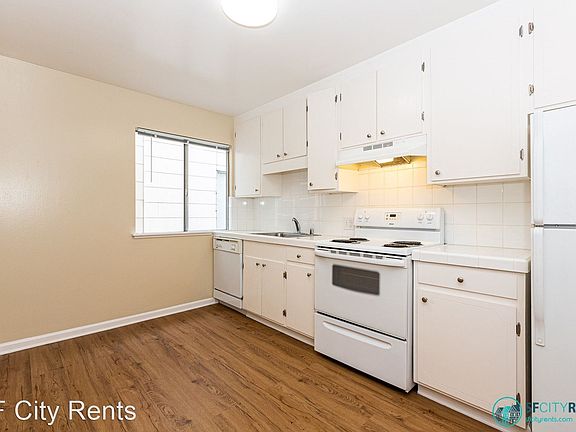 4th image of 1332 10th Ave #305