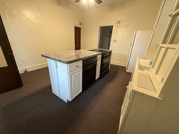 3rd image of 107-109 E Main St #18069117