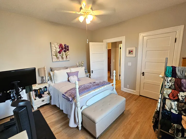 1064 Beacon St #15 — Photo 6