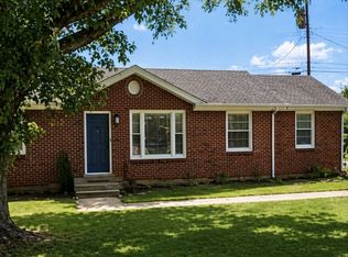 823 Glendale Dr, Clarksville, TN 37043