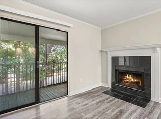 1054 Anna Knapp Blvd APT 13B, Mount Pleasant, SC 29464