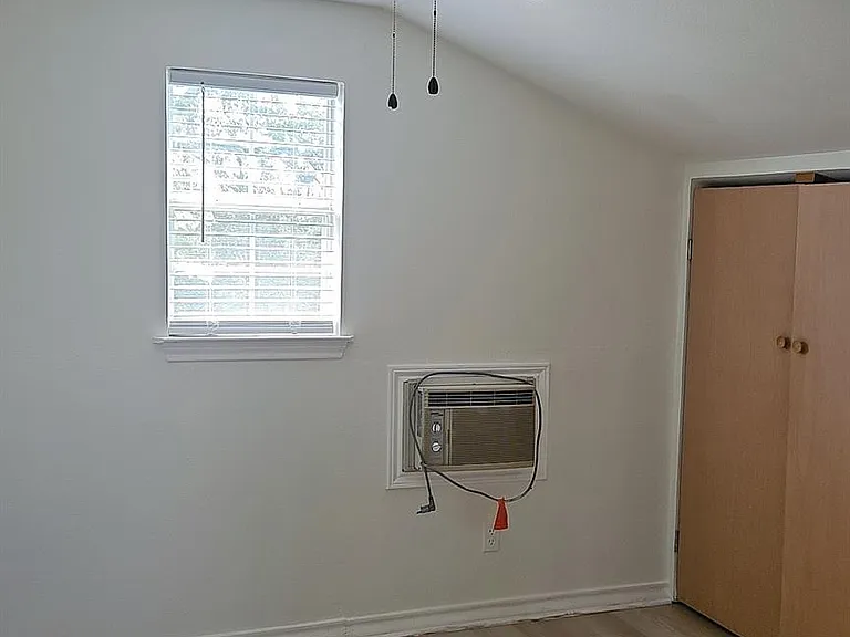 105 Meadow Dr — Photo 25