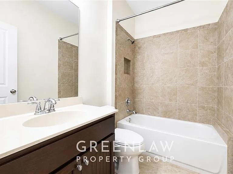 7403 Lowery Oak Dr — Photo 21