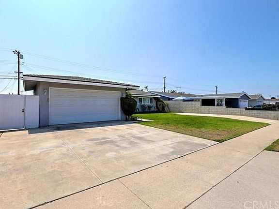 3rd image of 5928 Los Molinos Dr