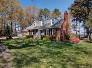 267 Long Point Ln, Cardinal, VA 23025