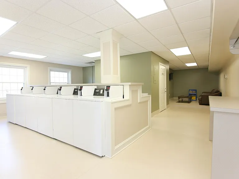 The Reserve at Merrick Apartments & Townhomes — Photo 22