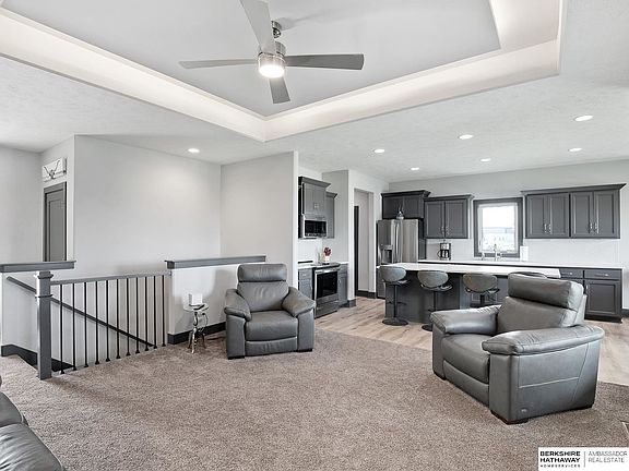 3rd image of 10204 S 180th Ave