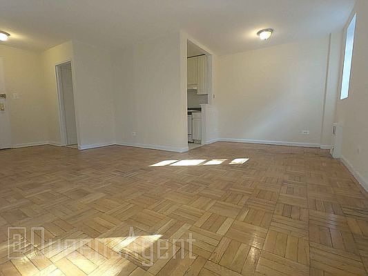 2nd image of 41-11 Parsons Blvd #22