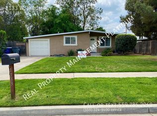 1133 W Birch Ave, Pinedale, CA 93650