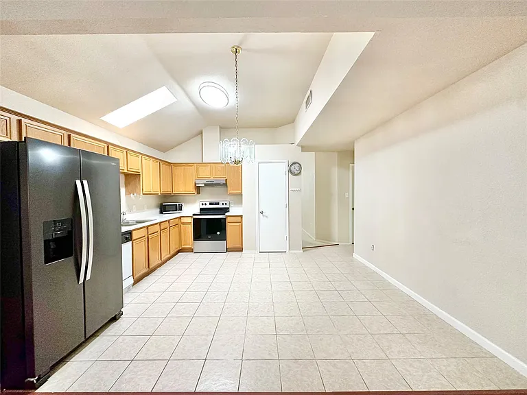 7006 Pickford Ct — Photo 10