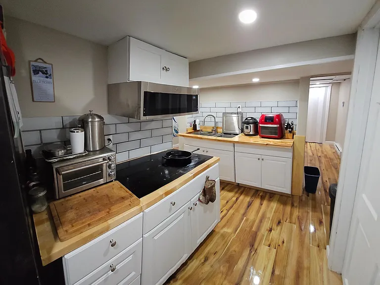 40 Pleasant St — Photo 17