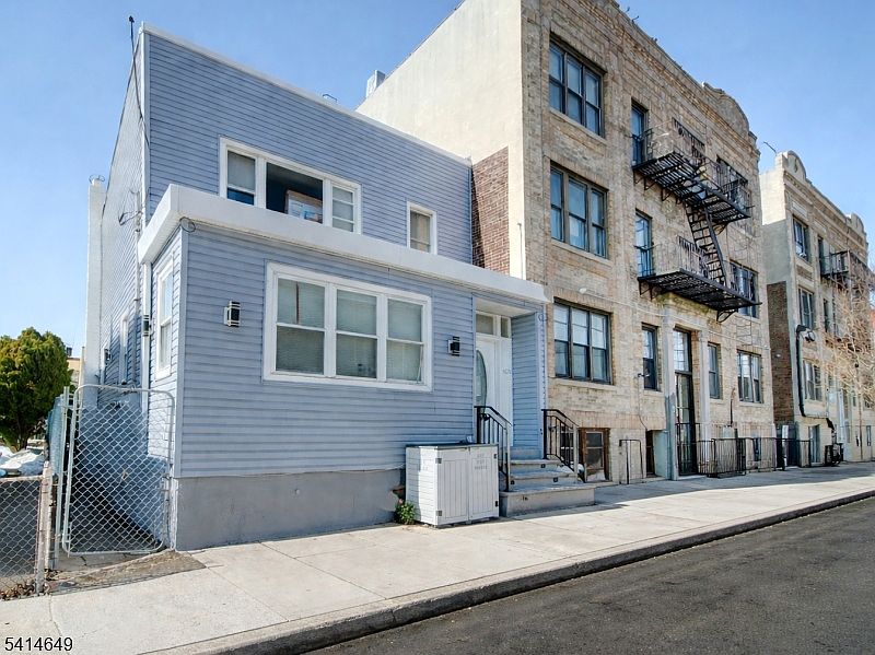 1st image of 6011 Van Buren Pl