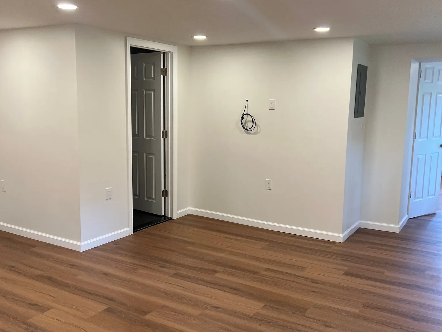 2 bed, $2,300 — Photo 4