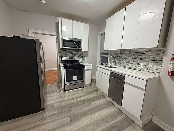 2nd image of 5304-05 Palisade Ave #506B