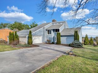 465 Summit Ridge Rd SW, Christiansburg, VA 24073