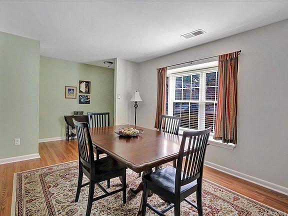 4th image of 45 Skipwith Green Cir