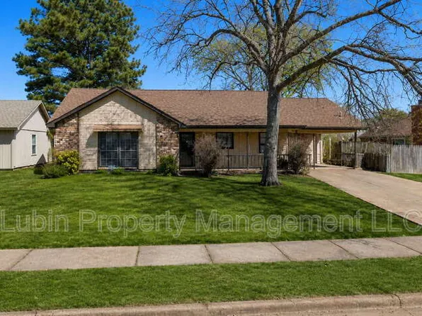 6830 Kirby Arms Dr, Memphis, TN 38115
