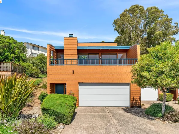 10 Sereno Cir, Oakland, CA 94619