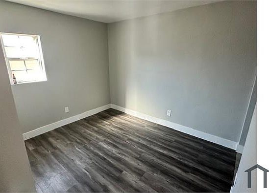 2nd image of 3818 Gamma St