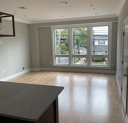 3rd image of 341 Boyden Ave #2