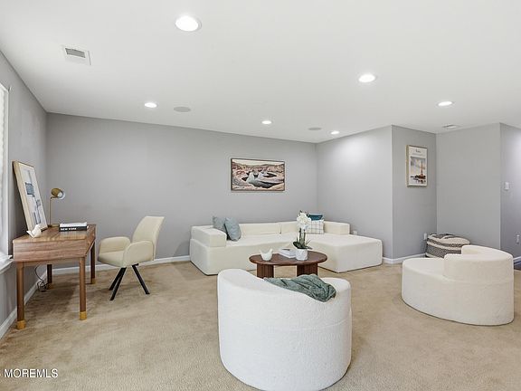 5th image of 405 Mississippi Street #705