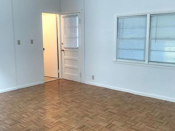 2nd image of 212 Ashford Ave