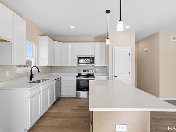 2nd image of 2320 Hanks Close #176-STB