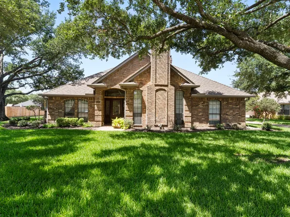 2503 Saint Andrews Dr, Ennis, TX 75119