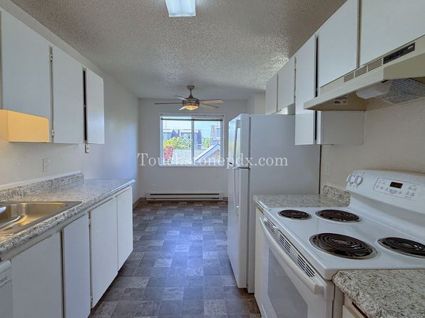 5812 SE Milwaukie Ave #6