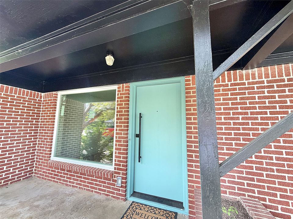 4th image of 1812 Carlton St
