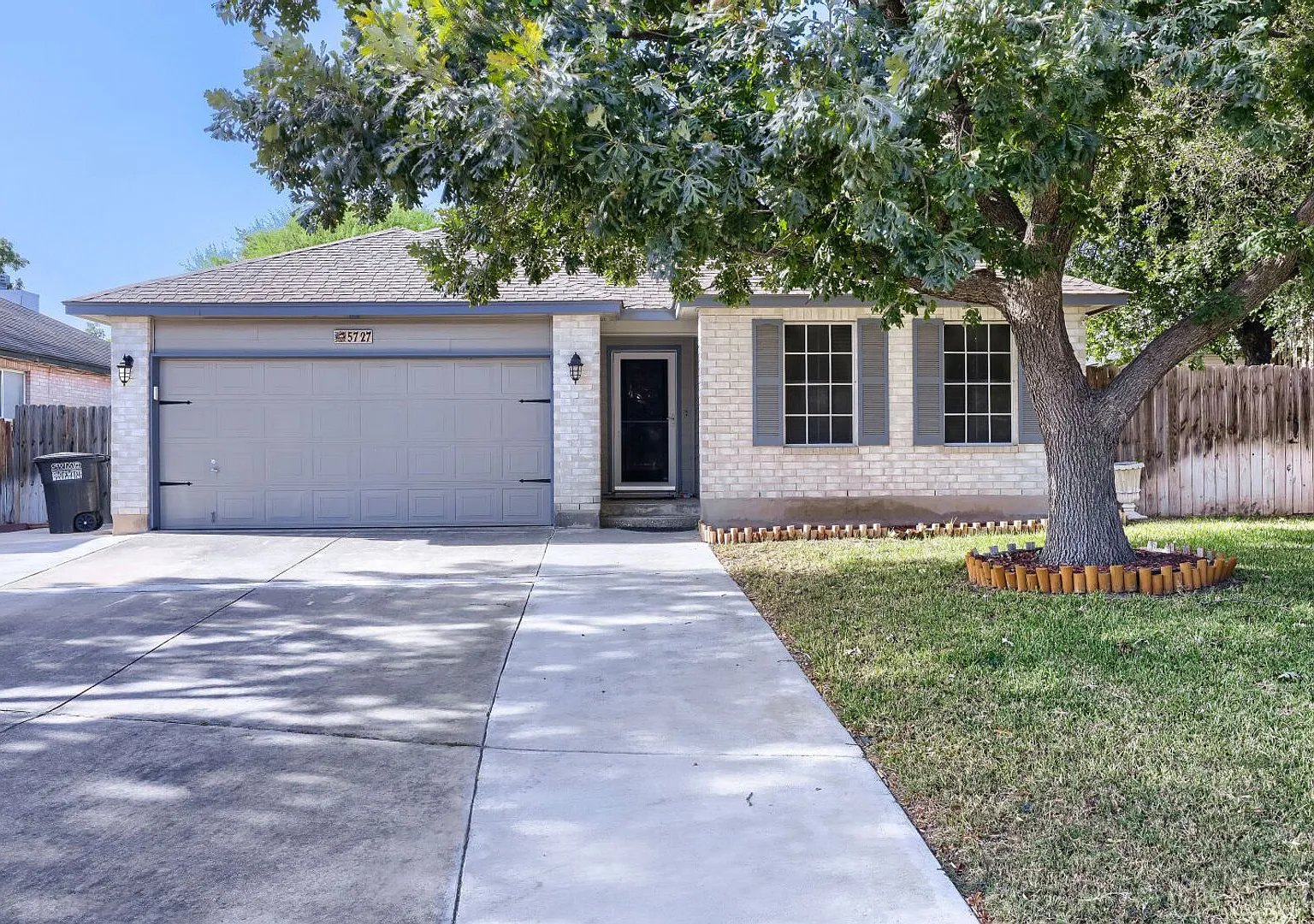 Just hit the market- 4 bedrooms located off Nacogdoches and Judson road — Photo 1