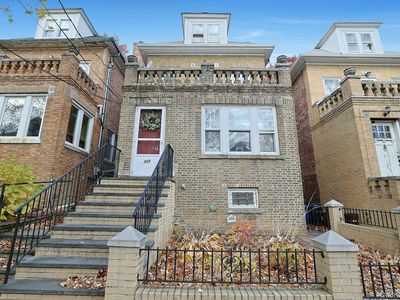 317 E 242nd Street, Bronx, NY, 10470